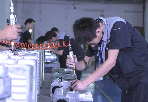 工廠(chang)實(shi)拍