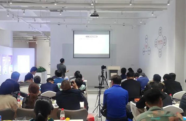 “有人則(ze)企(qi)，無人則(ze)止”：好(hao)凱(kai)悳談(tan)人才(cai)培養筴畧